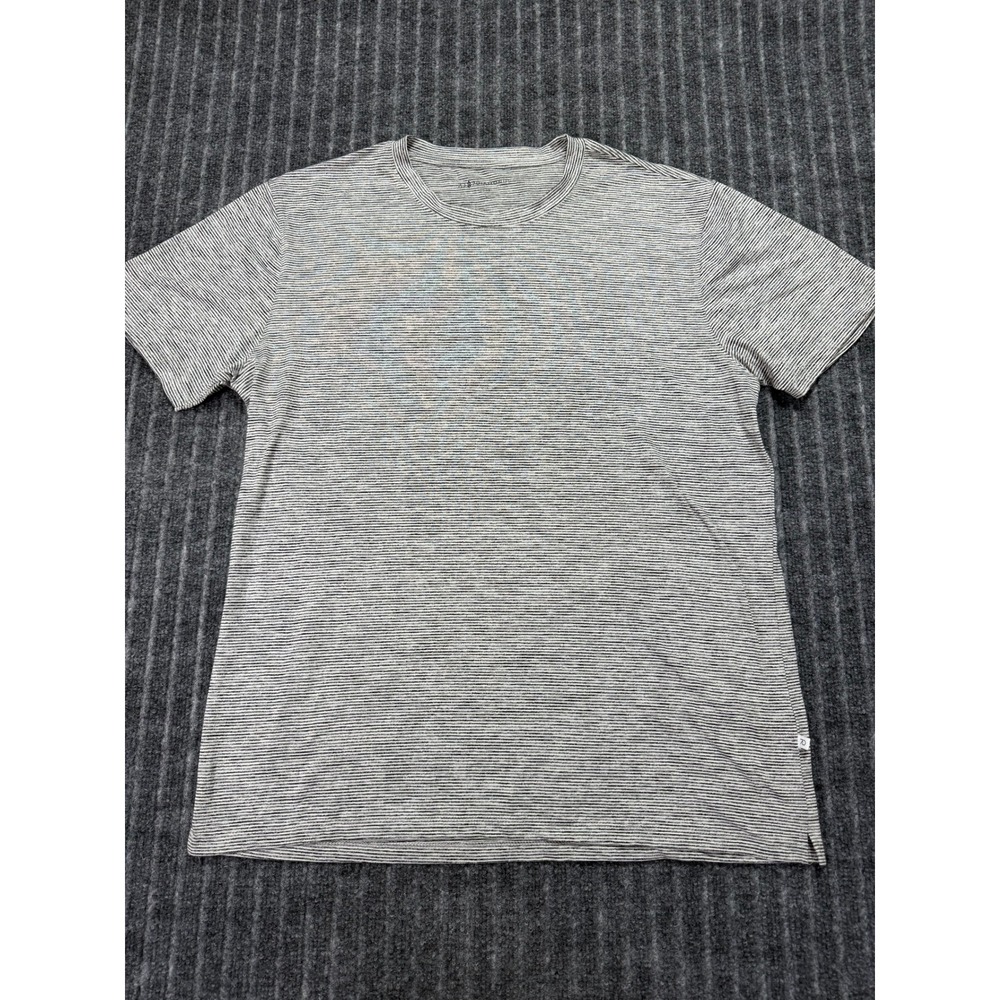 7Diamonds‎ Core Tee Mens Large Striped Performance Shirt Activewear Casual Basic